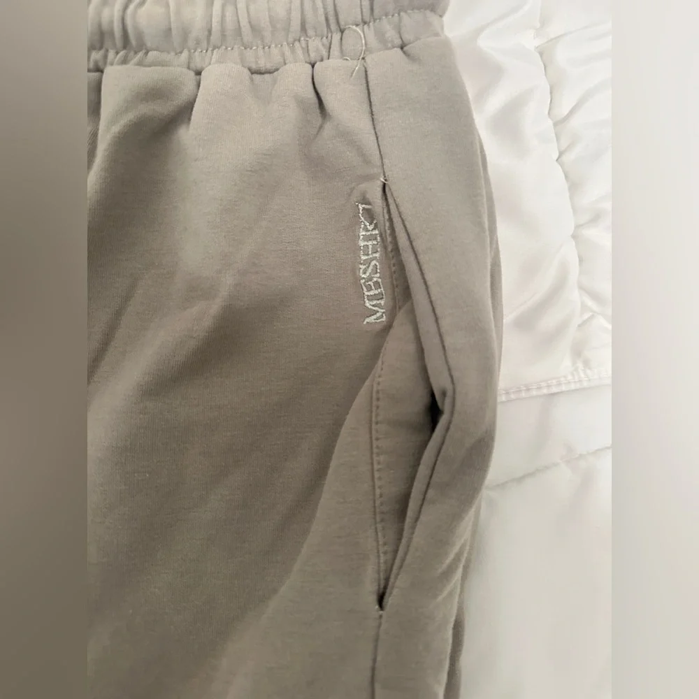 Meshki Olive Pants - Picture 2 of 5